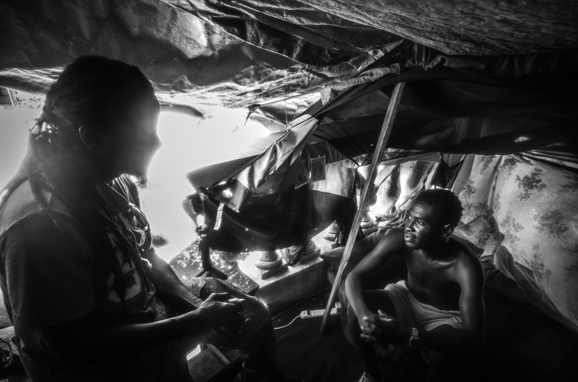 London Photography Awards Winner - Dancing on the edge