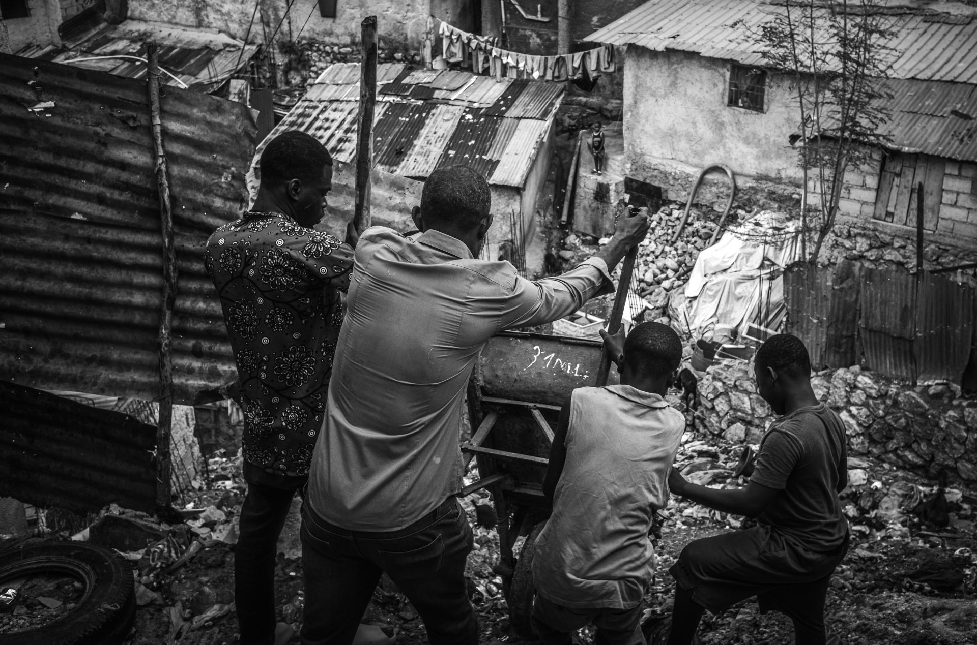 London Photography Awards Winner - Thirst for plainness
