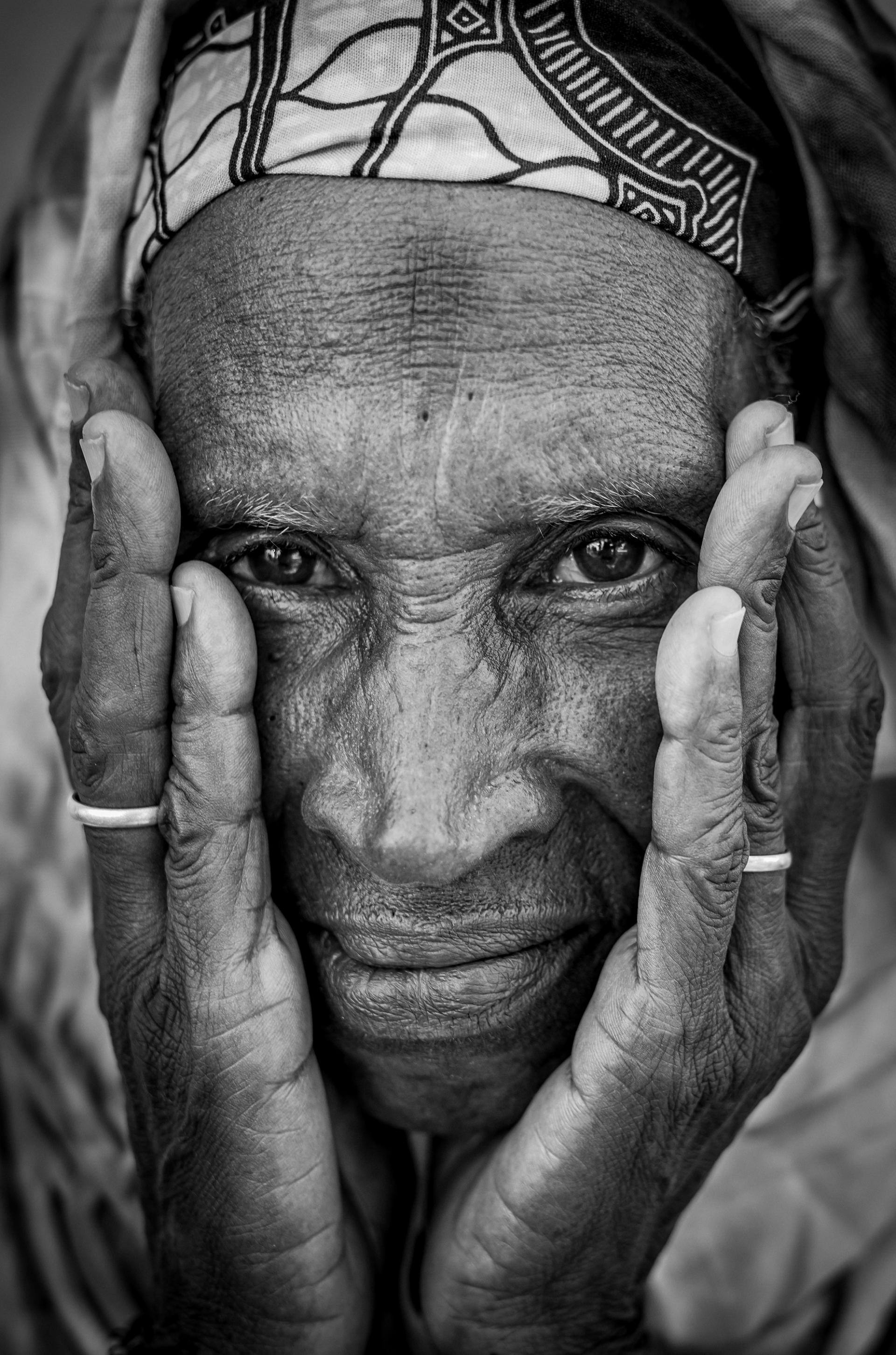 London Photography Awards Winner - Guardians of tradition: fulani women between generations