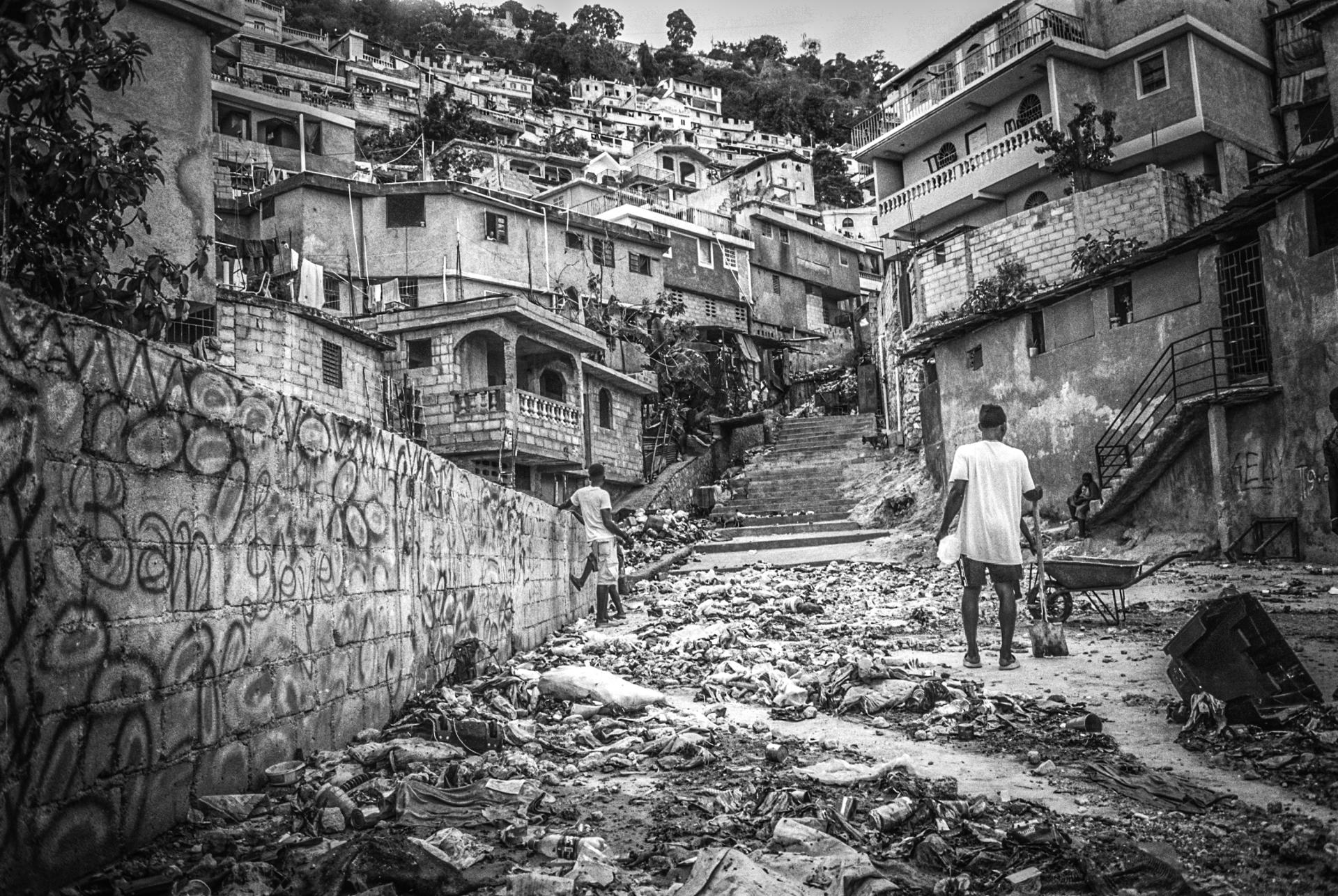 London Photography Awards Winner - Thirst for plainness