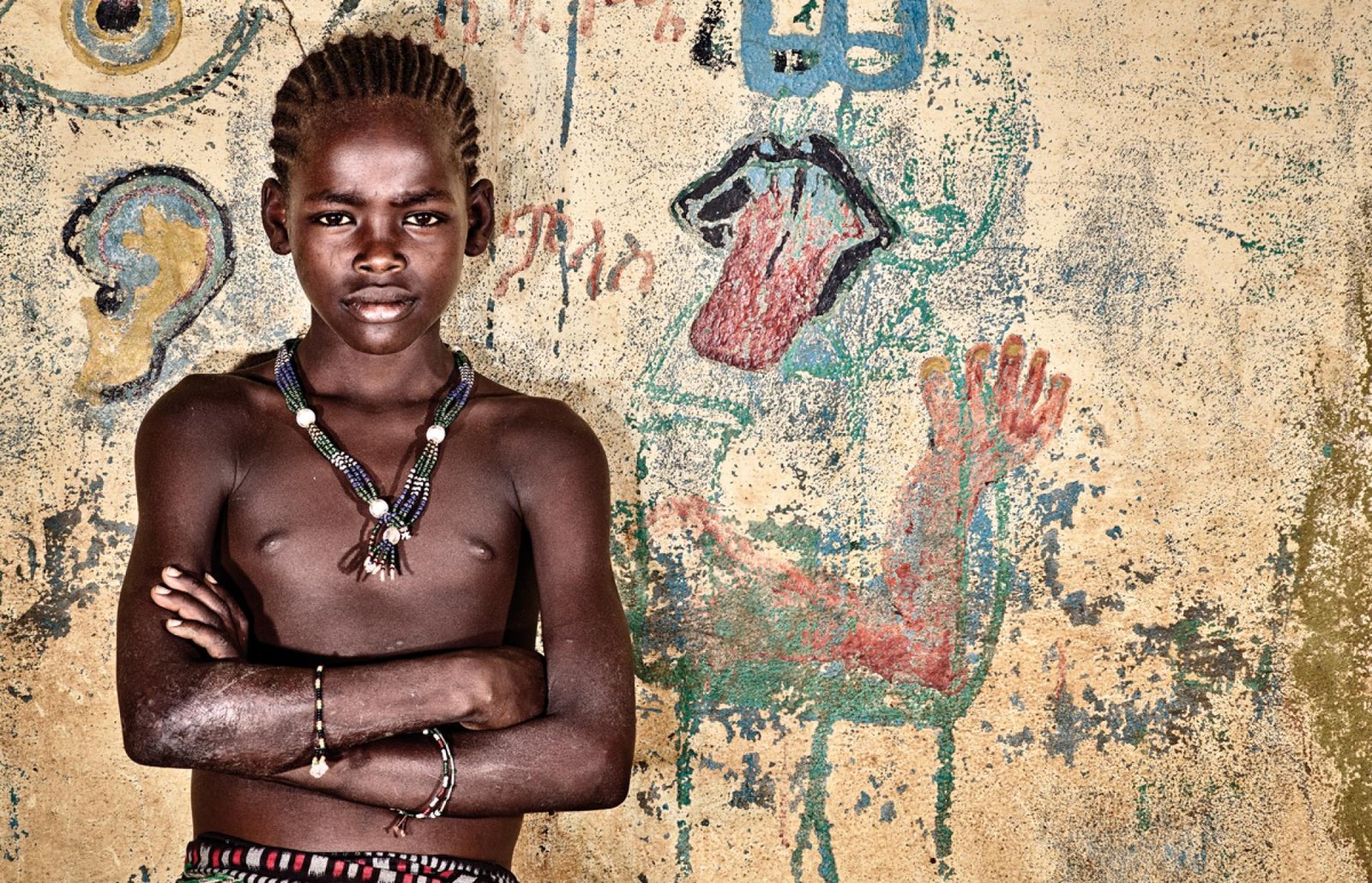 London Photography Awards Winner - Boy in front of the graffiti wall