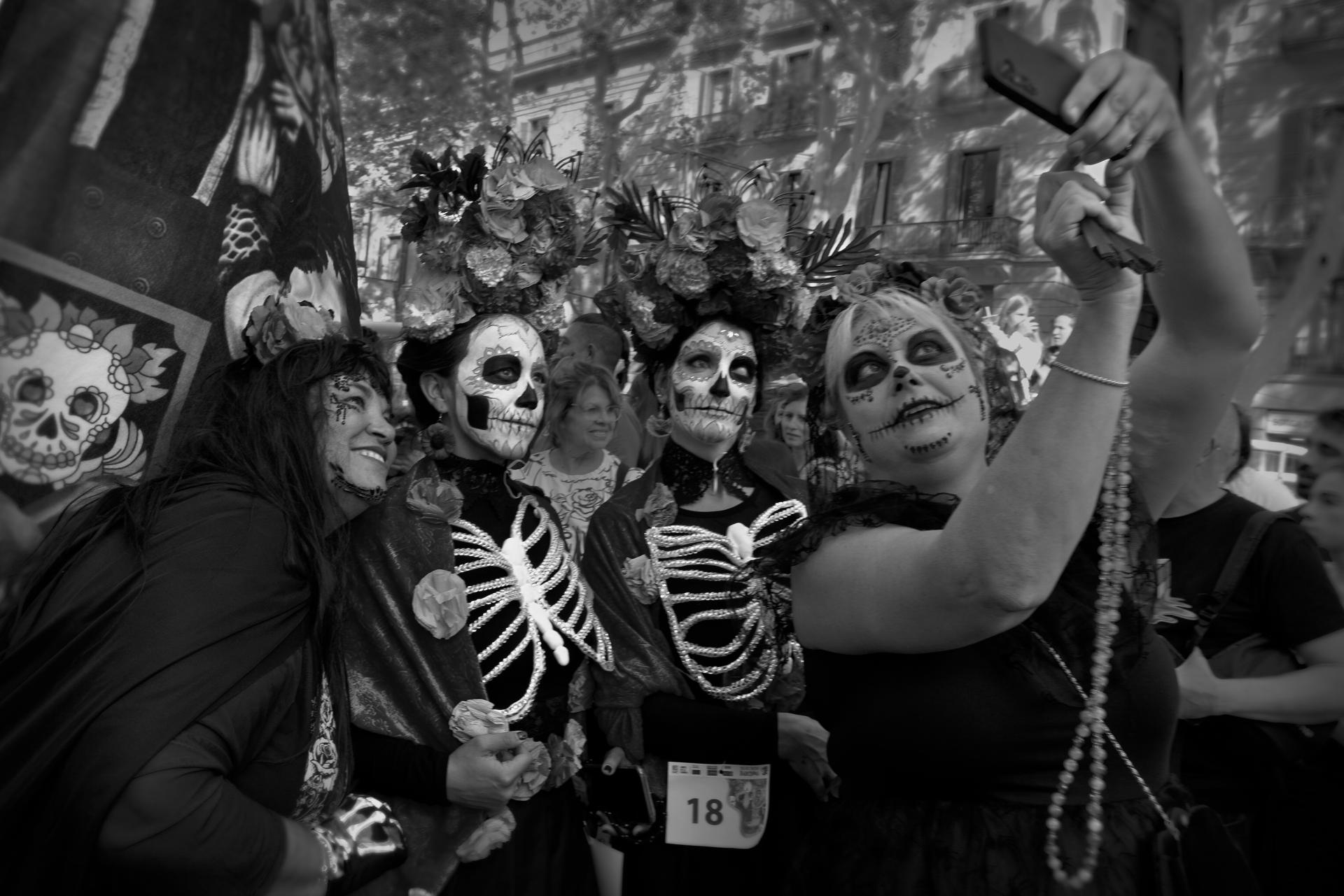 London Photography Awards Winner - The march of life and death