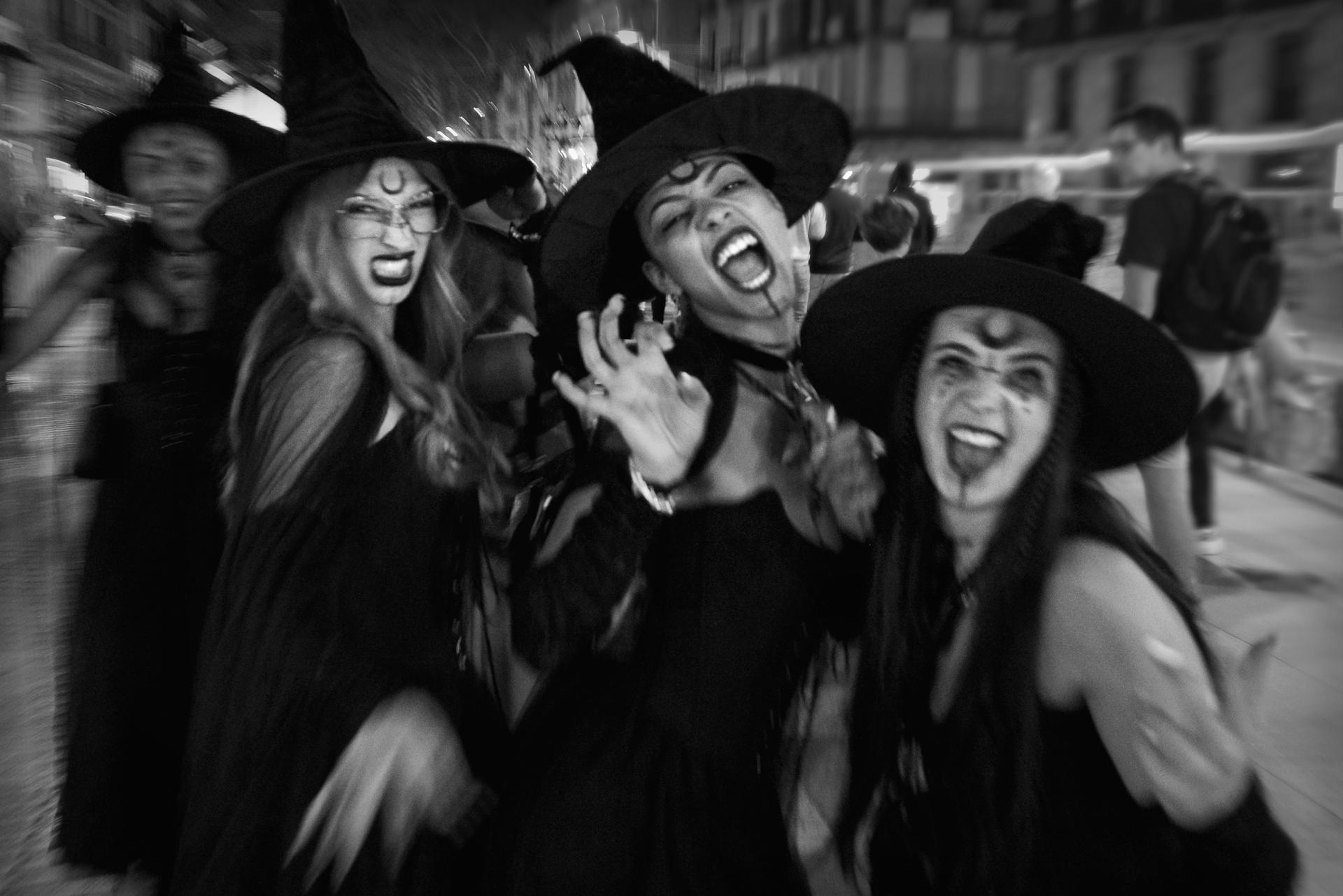 London Photography Awards Winner - The march of life and death