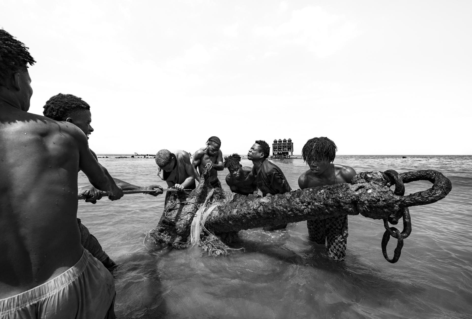 London Photography Awards Winner - Black Gold, Salty Blood