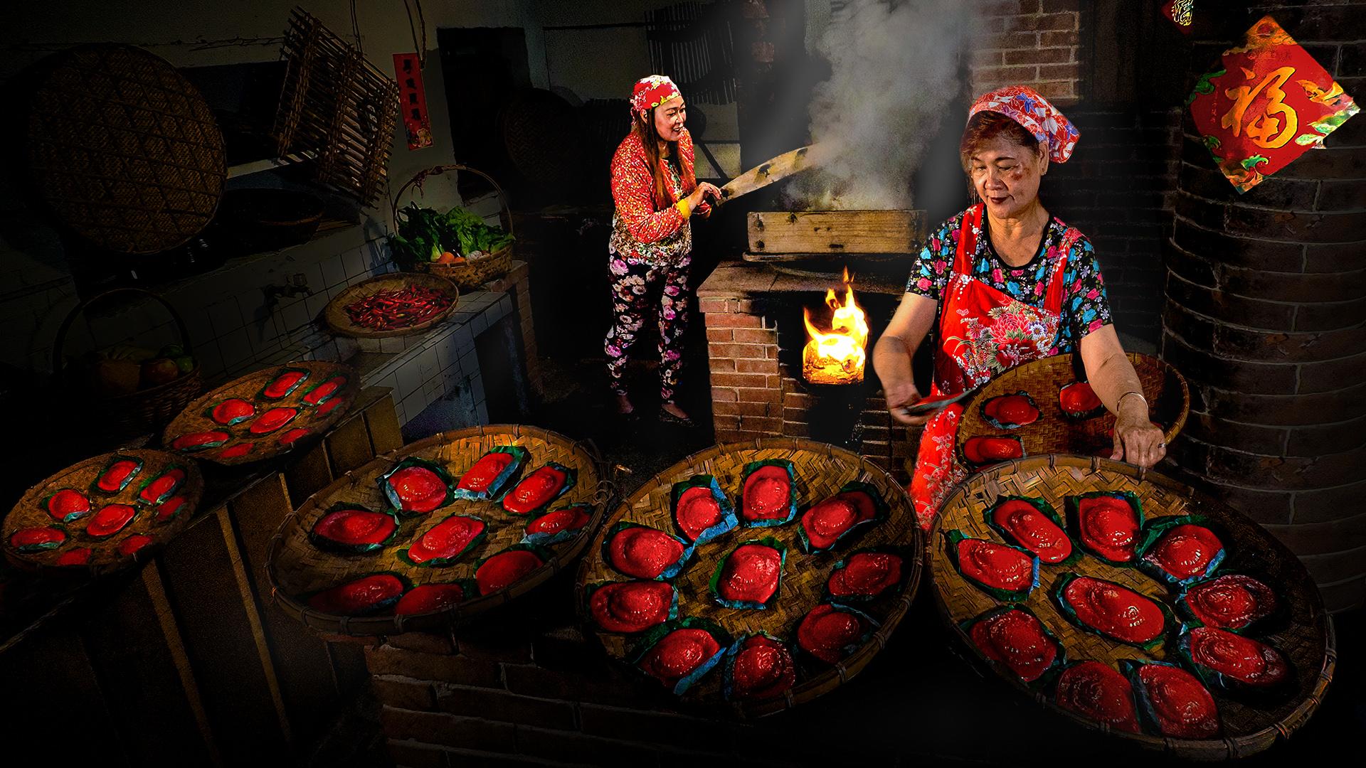 London Photography Awards Winner - Woman making dessert