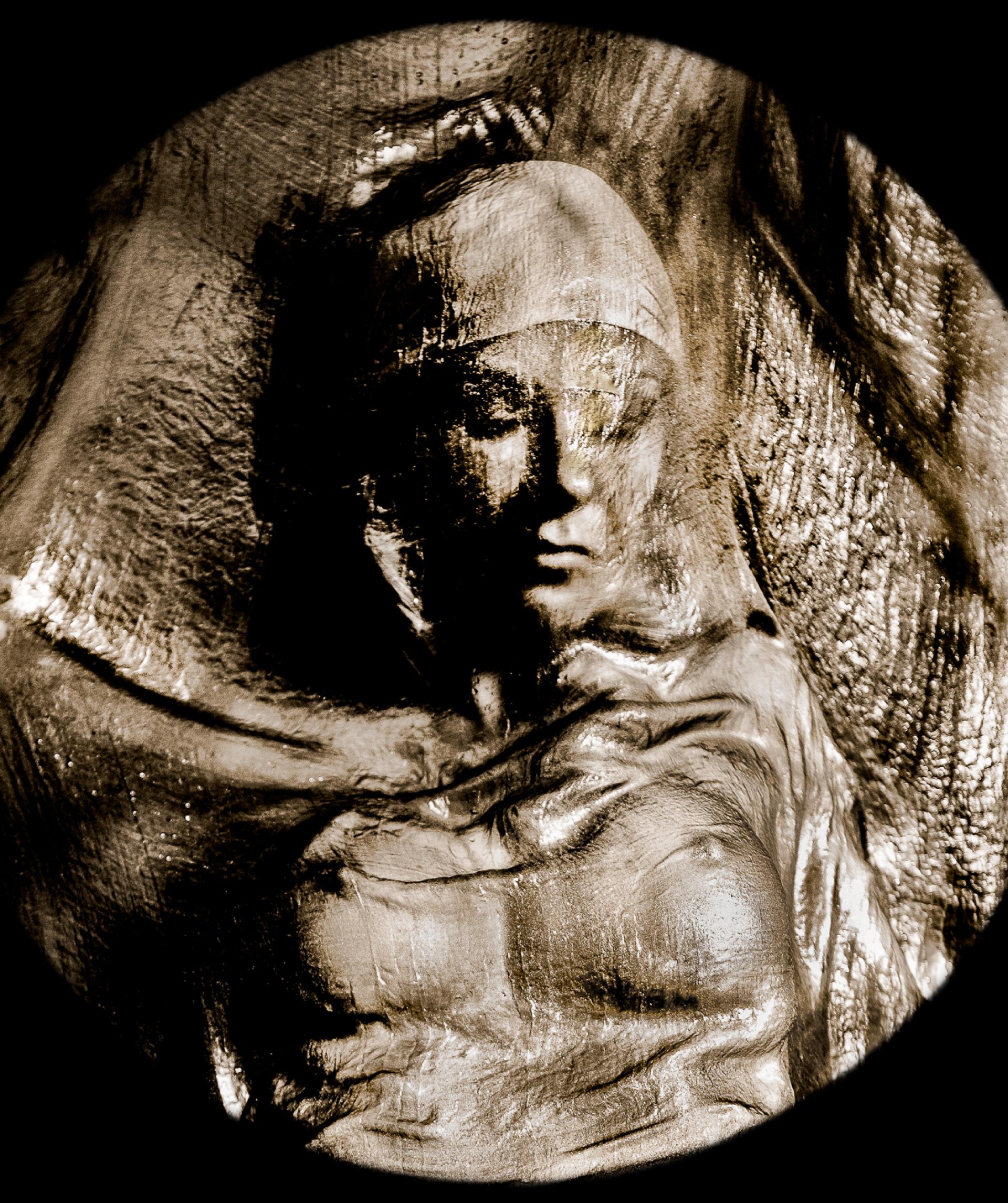 London Photography Awards Winner - Queen of Hearts