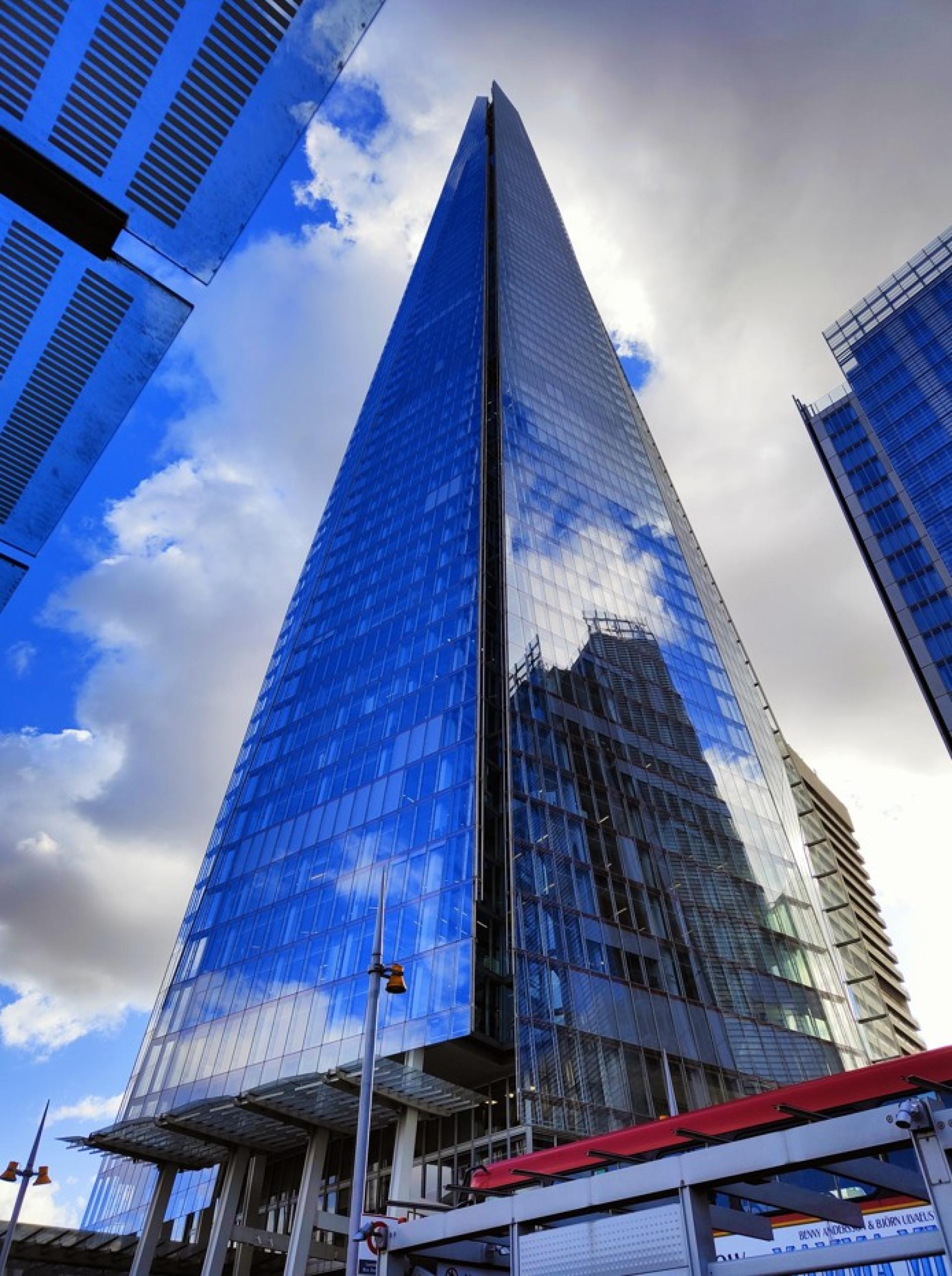 London Photography Awards Winner - Lines Toward the Sky